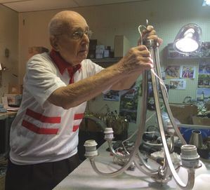 Hy Goldman working at 101 years old