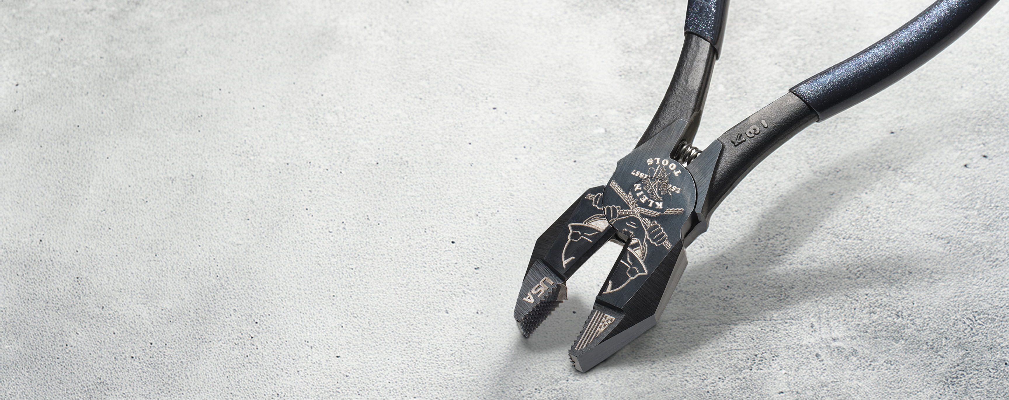 <raw><span class="banner-copy-black">Limited Edition 
Ironworker Pliers</span></raw>