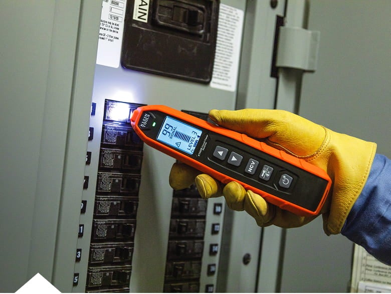photo of a circuit breaker finder in use